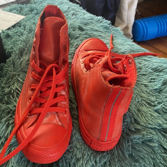 Converse - Picture 3 of 9